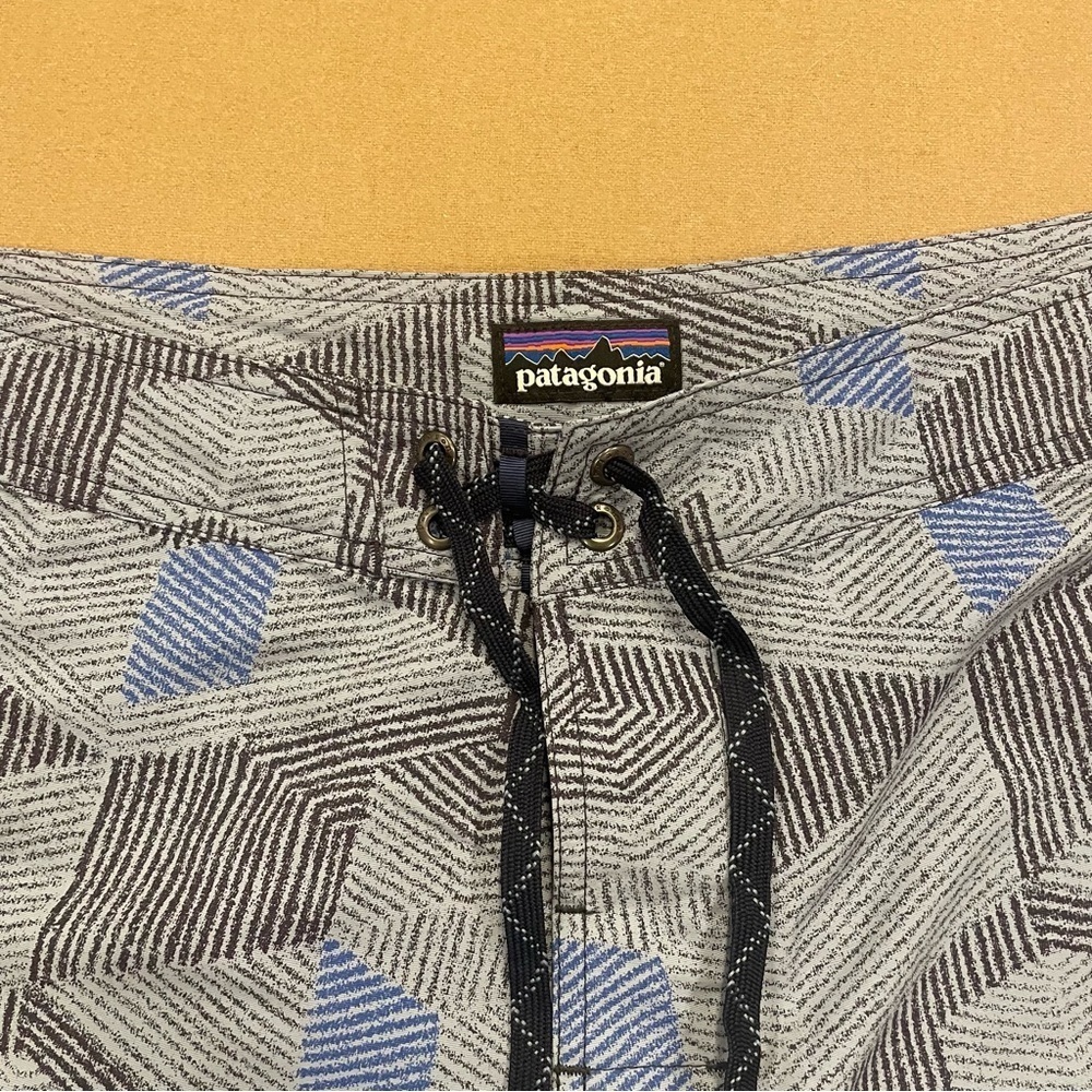 Men’s Patagonia Wavefarer Board Shorts Gridley Leaden Blue Size 36 View 4